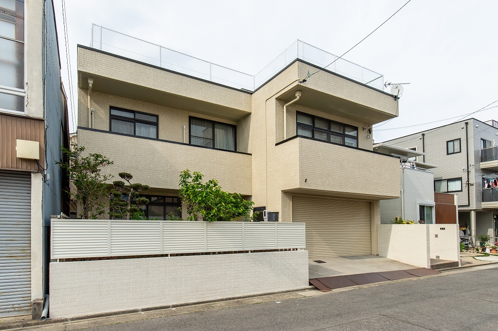 匠サービス株式会社 | 愛知県小牧市の業務用車両修理の専門家