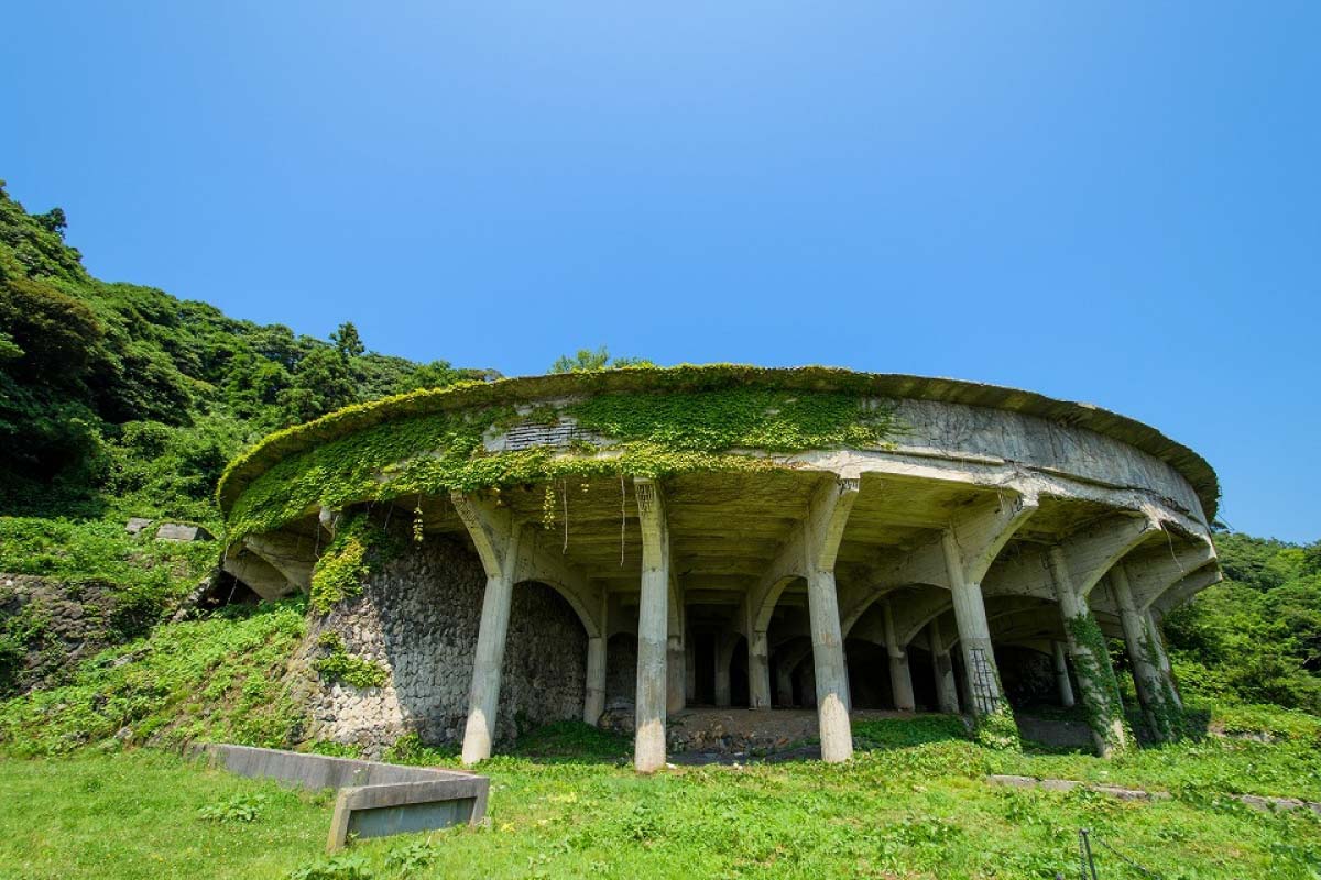 東京上空に“ラピュタ”現る！ 超巨大な入道雲の出現にジブリファンから「竜の巣」「本当にあったんだ」の声 | アーバンライフ東京