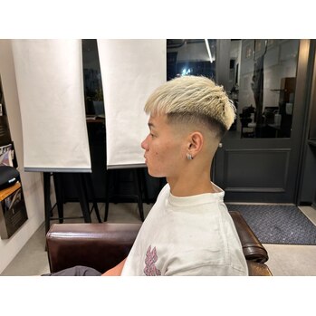 インスタからご来店頂きありがとうございました✂︎, 前下がりセンターパート、長めだけどスッキリ♪, Beforeは3枚目→, #blanc_tube 