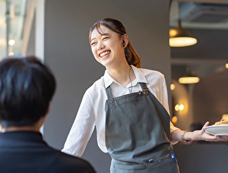 4つの時間帯で様々な雰囲気を味わわせる「CHICAMA CAFE」 二子玉川の人々の日常に寄り添う - フードスタジアム