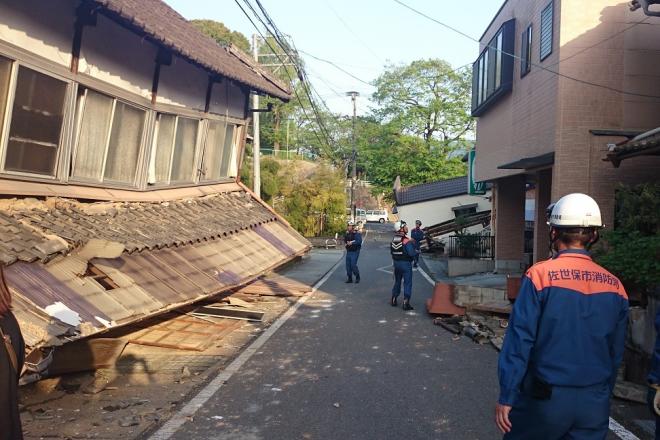 能登半島地震】給水支援へ市職員派遣「甘いものでほっとして」地元名産の菓子も 長崎県佐世保市 | 長崎のニュース |