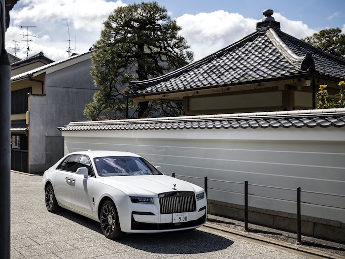 ROLLS-ROYCE ロールスロイス ゴースト MANSORY デイライト不灯