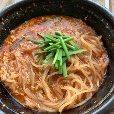 ウェルキッチン絶品ラーメン特集4選！にんにく豚脂そば 麺526や宮崎辛麺 響など人気ラーメンが勢ぞろい🍜🥢