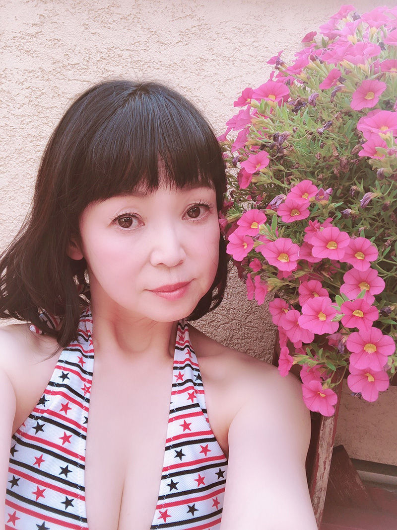 嫌だけど見たい！元お天気お姉さん 奥様26歳 SNS＃精子提供で来た奥さんのガリガリ肋骨つかんで子宮直射の連続中出し HMDNV-393