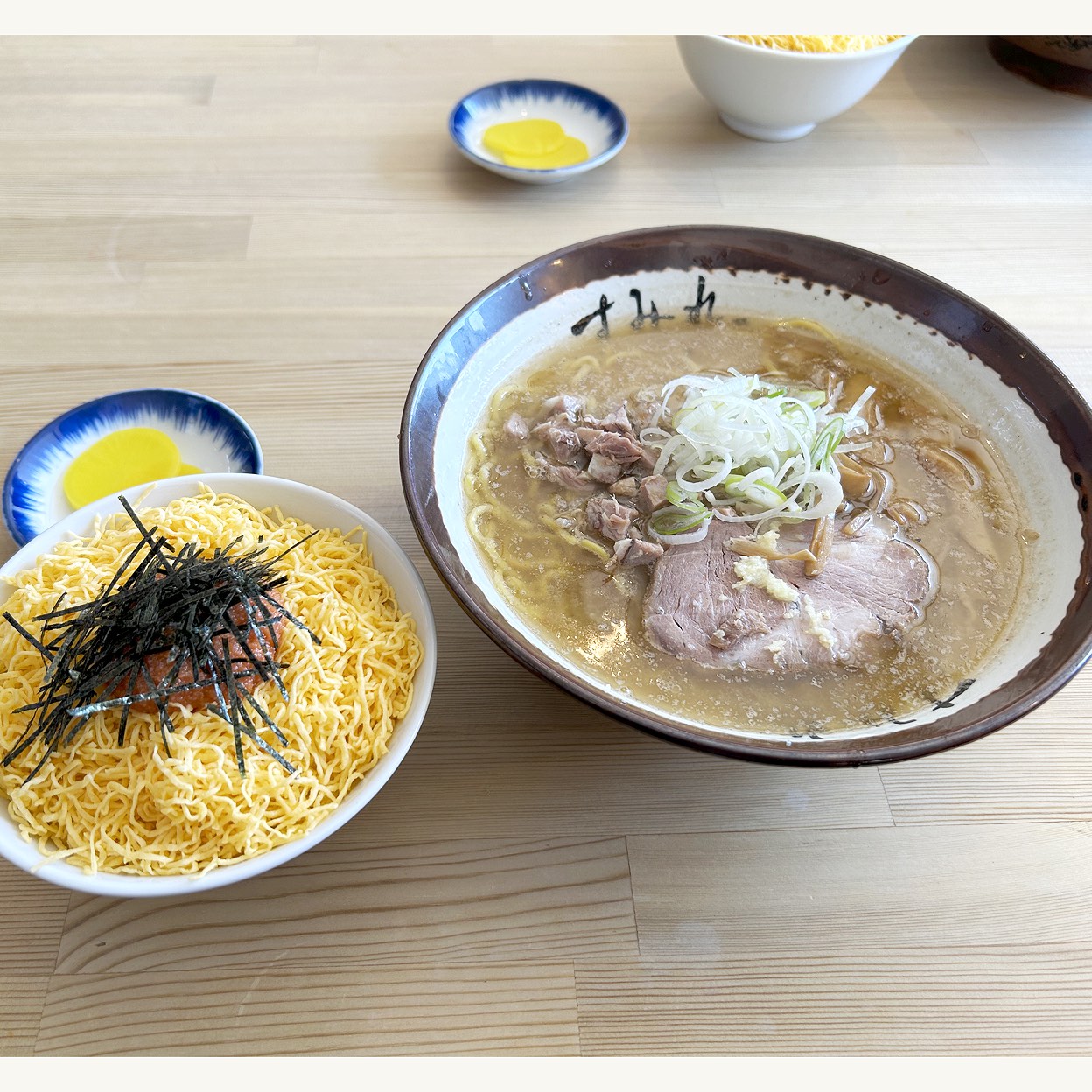 札幌 すみれ中の島本店 札幌味噌ラーメン【札幌おすすめグルメ】札幌味噌ラーメンを世に知らしめたレジェンド！ – Hokkaido