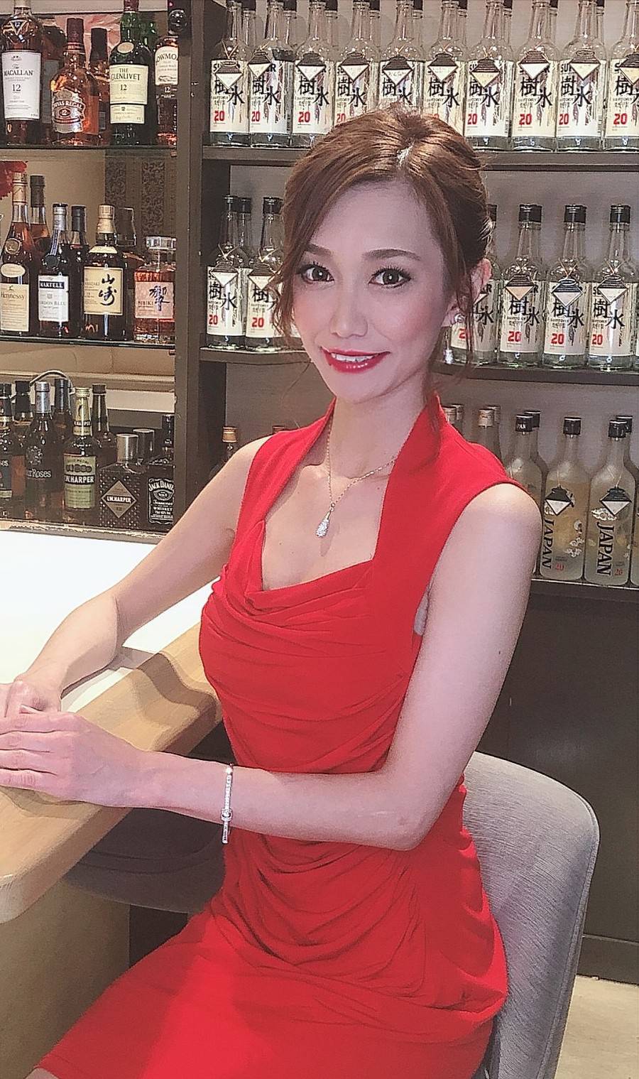 人妻倶楽部 堀口奈津美 夕暮れ時のセレブ妻