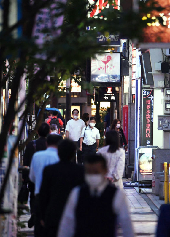 福岡の歓楽街ににぎわい 九州・沖縄は熊本のみ延長 - 産経ニュース