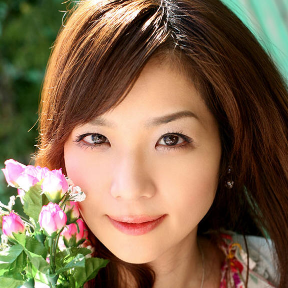 Aimi Nakatani 中谷あいみ Pretty