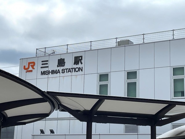 草薙駅北口駅前広場｜株式会社イワタ