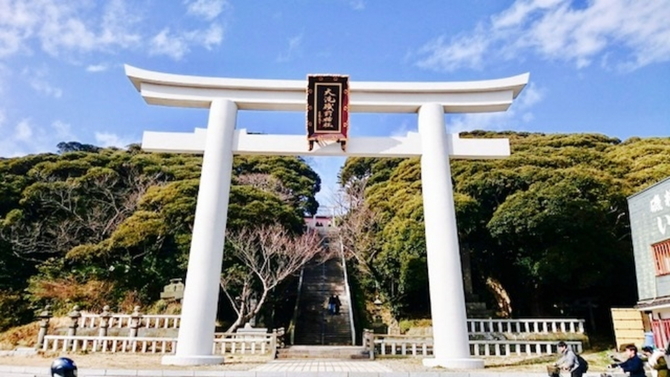 茨城県大洗町】ライトアップされたお寺でジャズが楽しめる！「うみまち照らすin⻄福寺」開催 - STRAIGHT PRESS[ストレートプレス]