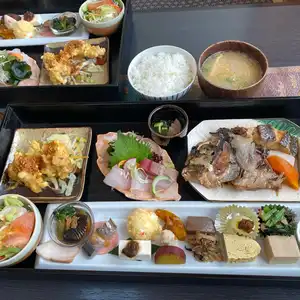 福山】 家（わがや）の料理なごみ@川口町 こんな名店を長年スルーし続けていた自分が 本当にお恥ずかしい🫣 閑静な住宅街の中にあるお店