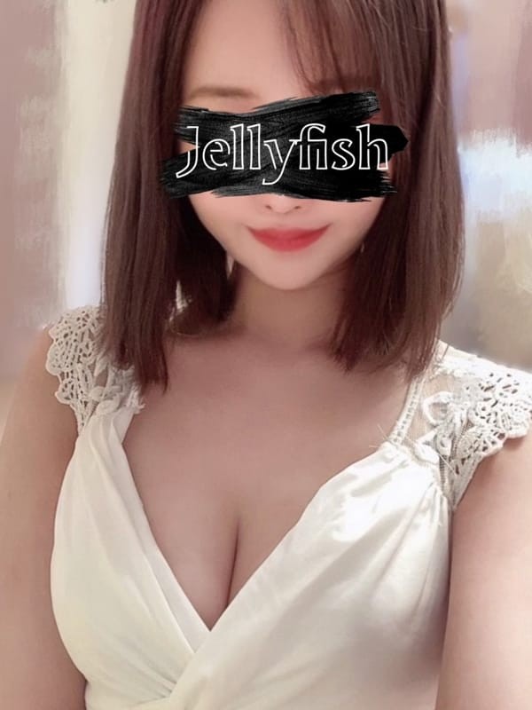 北川ゆうりさん（Jellyfish銀座 -ジェリーフィッシュ銀座-）のセラピストプロフィール｜メンズエステ探しならリフガイド