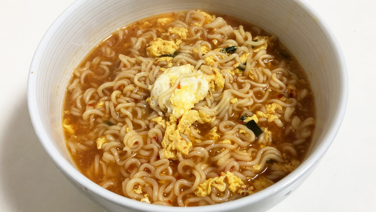 地元民が認める「ホンモノの辛麺」がココに【デリバリー：宮崎辛麺 響】すでに2回リピートしてるくらいハマってます。 | 