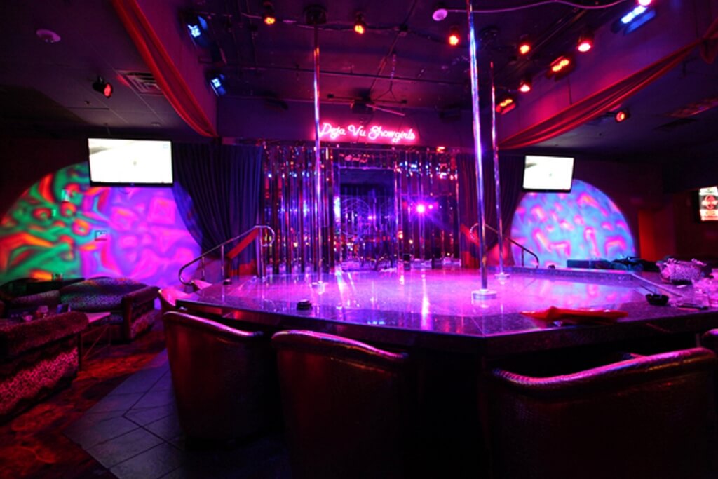 Strip club - Wikipedia