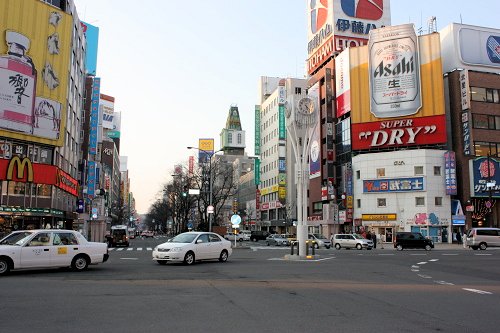 北海道札幌市のすすきの新宿通り、歓楽街の夜景 Stock 写真 | Adobe