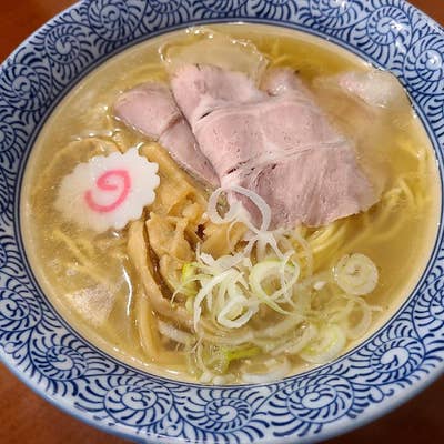 旨味をとことん抽出した中華そばと、台湾ラーメンの肉と脂の食べ応え。国分寺『中華そば ふうみどう』の懐かしくも今っぽい一杯｜さんたつ by 散歩の達人