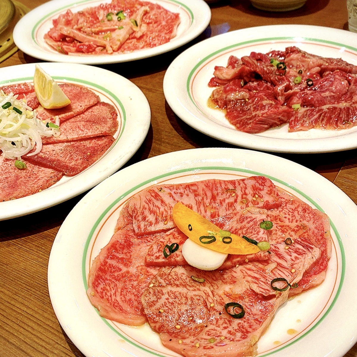 圧倒的なコストパフォーマンス！「焼肉 鶯谷園」で極うま焼肉体験 - フードライター浅野陽子の美食手帖