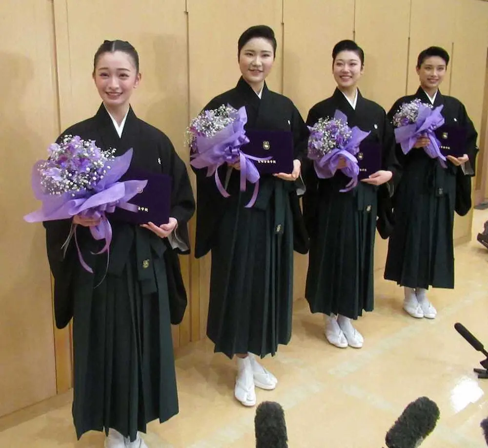 SEVENTEEN榮倉奈々木村カエラ尾形沙耶香北川景子鈴木えみ仲程仁美内田安