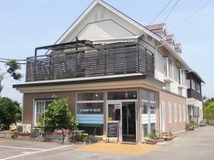 暖かいお庭でたくさん遊びましょ♪ | DogHotelどれみ♪～愛知県津島市にあるDogHotelのブログ～