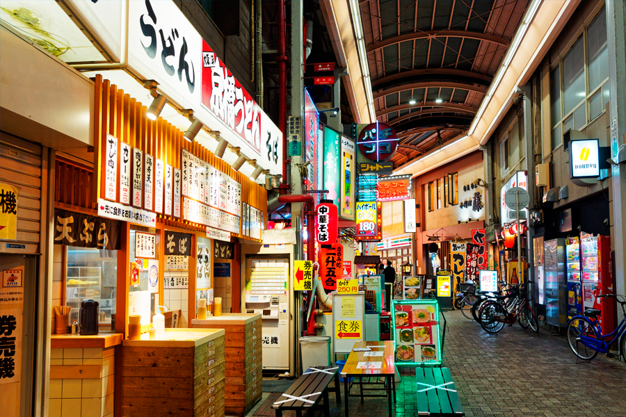 飲食店やスーパーが充実！ビジネス街と繁華街が融合した街「京橋駅」の賃貸情報からおすすめスポットまで | 駅・地域 |