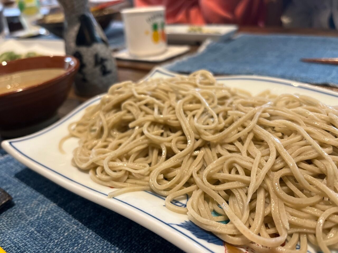 ジョージア西部の家庭の味！「焼きパプリカのくるみ煮」のレシピ・作り方【のぶよキッチン#13】 | Ça