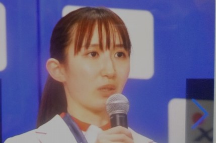 卓球】早田ひな、冷静にバック対バックを制して石川佳純に勝利。3冠に王手 – 卓球王国