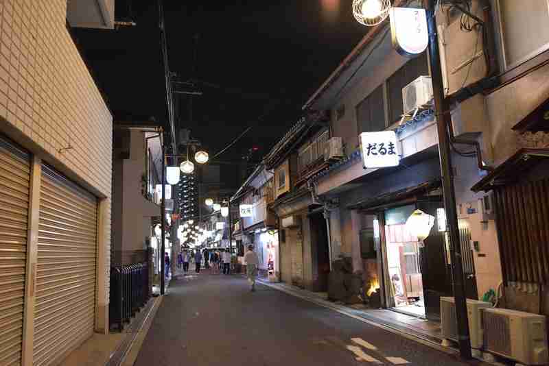 飛田新地～新世界 l 守山市