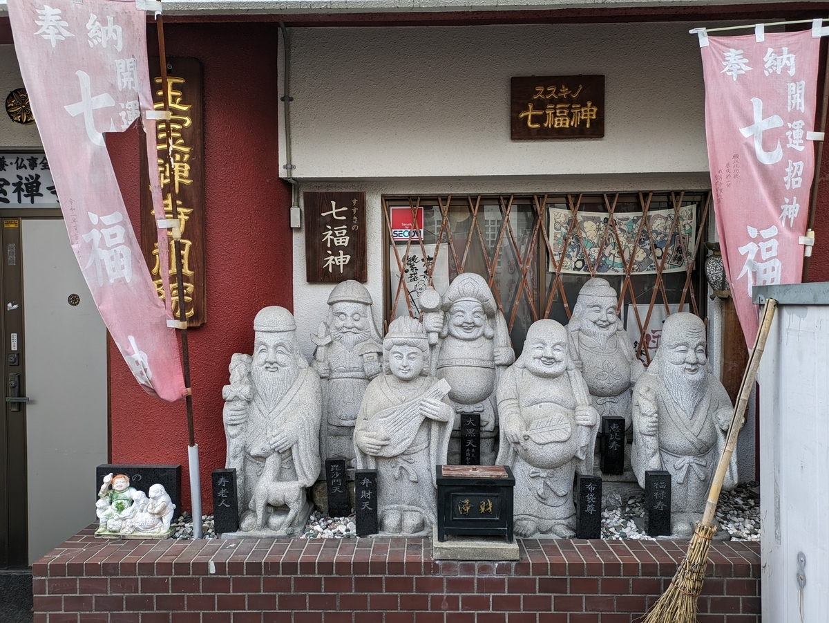 札幌すすきの】日本有数の歓楽街で地元民に教えてもらったグルメ・酒場を巡ろう！ - イーアイデム「ジモコロ」