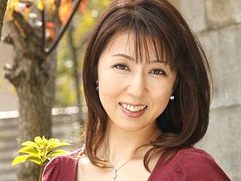 この顔、このカラダで40歳！！おそらく今、日本で最も美しい40代Hカップ素人妻 沢田みゆき AVデビューナンパJAPAN EXPRESS