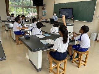 秘密基地のような客室でお子様大喜び👦⁉︎】 二段ベッドで楽しく、お部屋をつなげて行き来できる コネクティングルームでわくわくホテルステイ✨