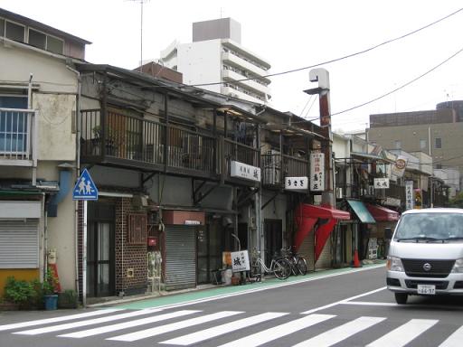 横浜散歩③ 寿町 ⇒