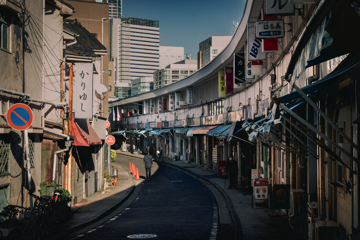 横浜DEEP・六角橋商店街 （1） 神奈川大学のお膝元