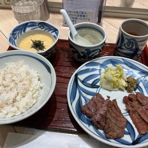 A5ランクの黒毛和牛焼肉×食べ放題 個室完備 炭治郎 溝の口店（溝の口/焼肉）