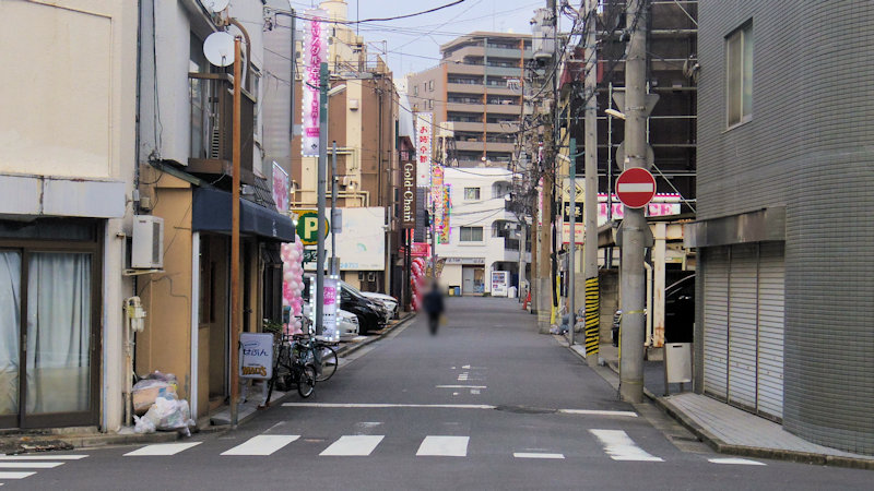 東京・吉原にあるソープ街の街並み｜笑ってトラベル：海外風俗の夜遊び情報サイト