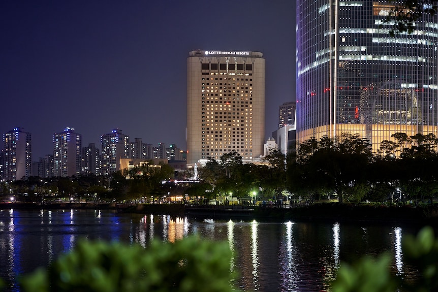 Hidden Architecture » Marriot Marquis